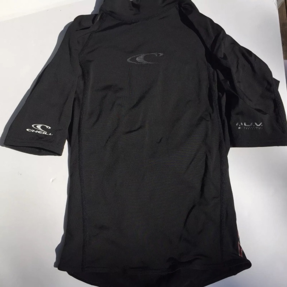 O’Neill Women’s Rash Guard Size Medium